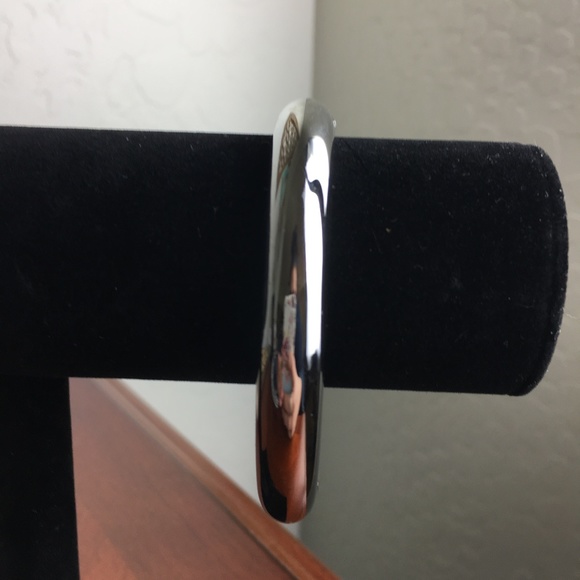 Premier Designs - All Dolled Up Bracelet - Picture 2 of 4